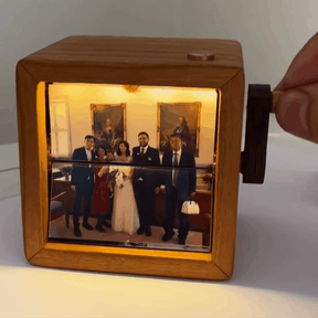 Porta-Retrato Flipbook Personalizado com Luz – Álbum Mecânico de Manivela para Presentes Incríveis de Dia das Mães