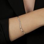 Pulseira Bracelete Ondulado em Prata 925